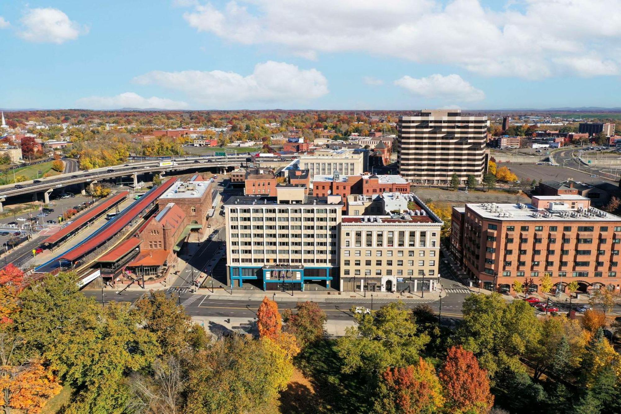 The Capitol Hotel, Ascend Hotel Collection Hartford Exterior photo