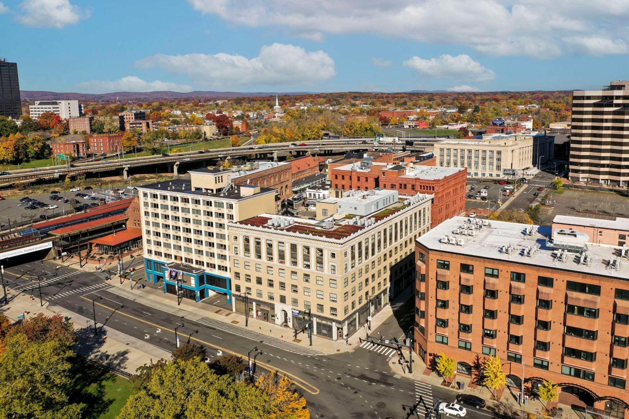 The Capitol Hotel, Ascend Hotel Collection Hartford Exterior photo